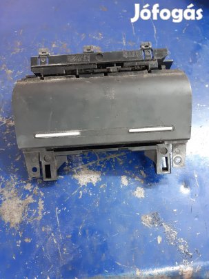 Audi A4 B7 Tároló Rekesz