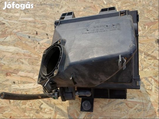 Audi A4 B7  (2004-2008) 2.0 Benzines Légszűrőház