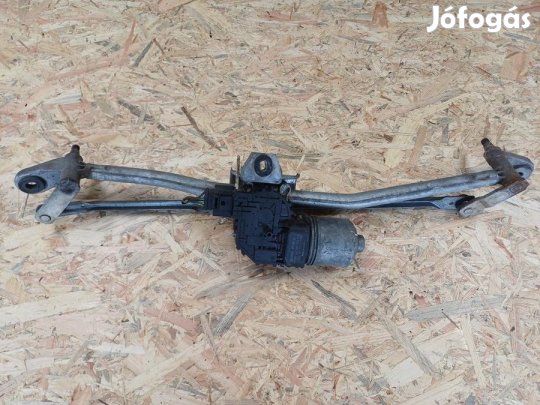 Audi A4 B7  (2004-2008) Első Ablaktörlő Szerkezet Motorral