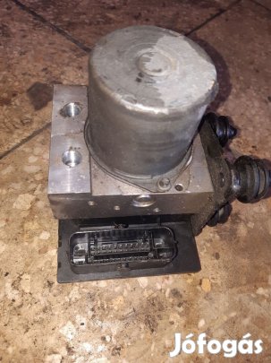 Audi A4 B8 ABS Tömb