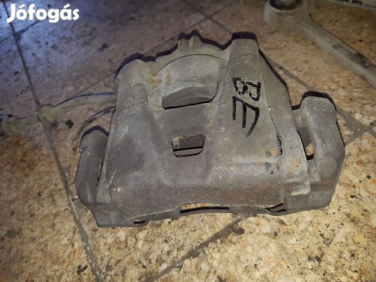 Audi A4 B8 Bal Első Féknyereg