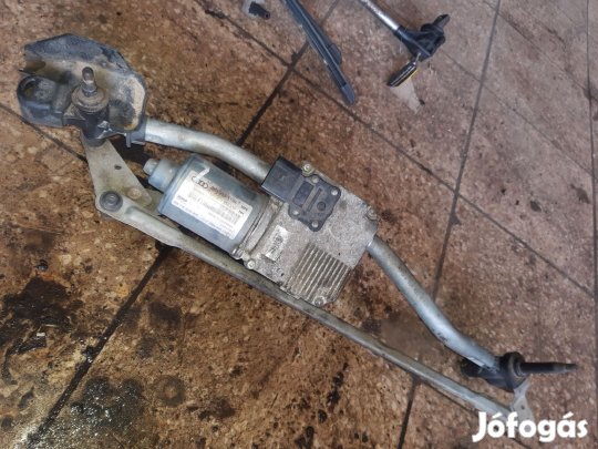 Audi A4 B8 Első Ablaktörlő Motor + Első Ablaktörlő Mechanika