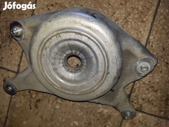 Audi A4 B8 Jobb Első Rugó Tartó