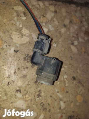 Audi A4 B8 Tolatóradar