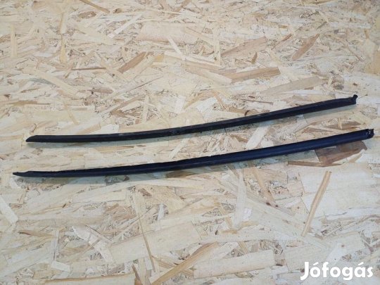 Audi A4 B8 (2008-2015) Első Szélvédő Díszléc Pár