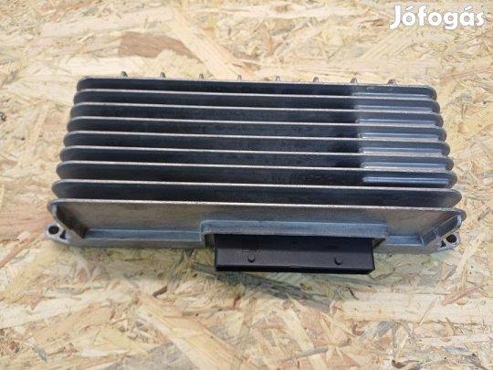 Audi A4 B8 (2008-2015) Erősítő