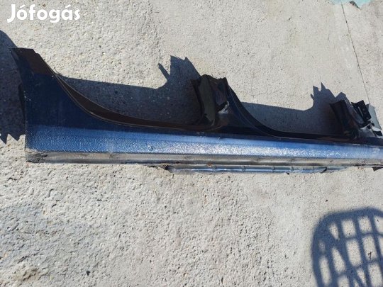 Audi A4 B8 (2008-2015) Jobb Küszöb