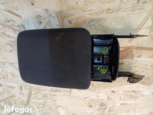 Audi A4 B8 (2008-2015) Könyöklő