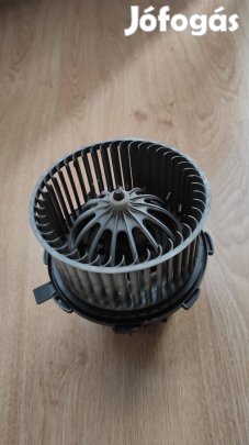 Audi A4 B8 belső ventilátor