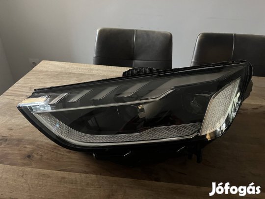 Audi A4 B9 LED Matrix  bal első lámpa