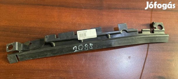 Audi A4 B9 felső hűtő légterelő 8W0121292B eladó