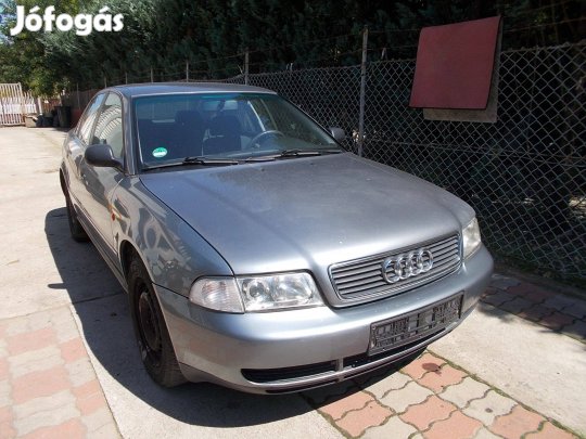 Audi A4 Bontott Gyári első lámpák 1995-től (Valeo)
