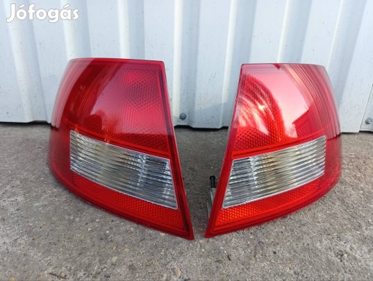 Audi A4 cabrio B6 hátsó lámpa pár