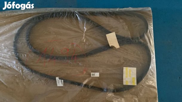 Audi A4 gumitömítés 8W9827705B eladó