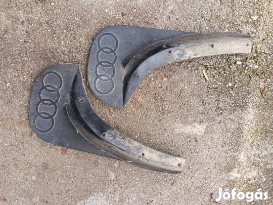 Audi A4 hátsó sárvédő gumi 2 db