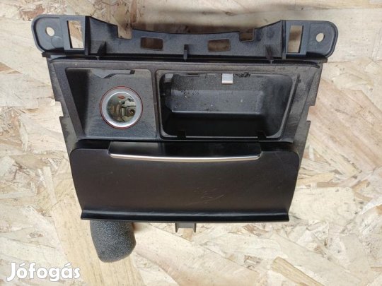 Audi A5 (2007-2017) Első Hamutál