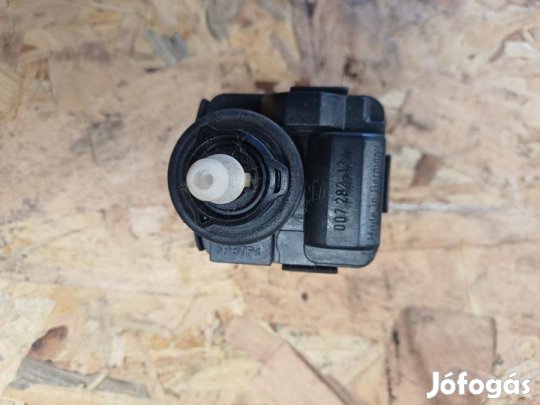 Audi A6 C5 (1998-2004) Fényszóró Magasság Állítómotor