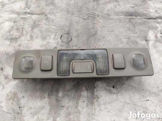 Audi A6 C5 kombi hátsó beltér világítás