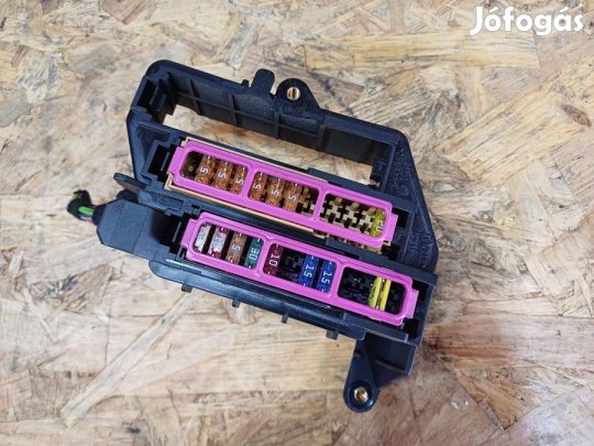 Audi A6 C6 4F ( 2004-2011) Biztosíték