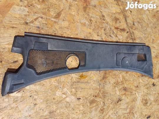 Audi A6 C6 4F ( 2004-2011) Levélrács