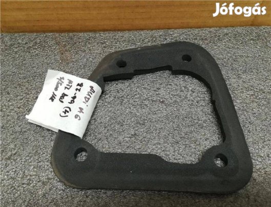 Audi A6 hátsólámpa tömítés bal (4) 1997 -> 1999