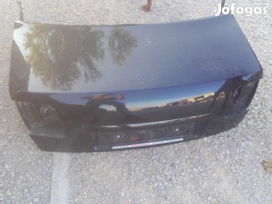 Audi A8 D3  (2002-2009) Csomagtér Ajtó