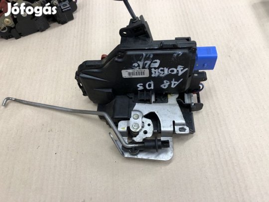 Audi A8 D3  (2002-2009)  Jobb Első Ajtó Központi Zár