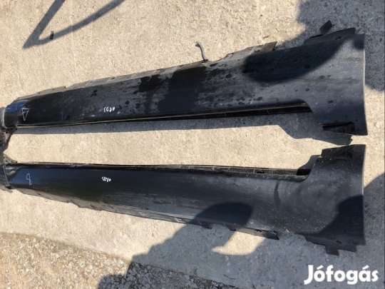 Audi A8 D3  (2002-2009)  Jobb Küszöb Borítás