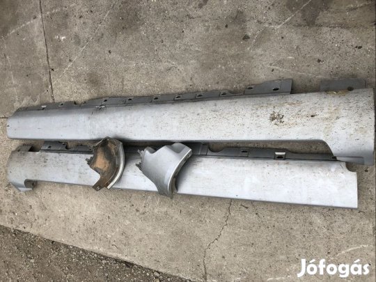 Audi A8 D3  (2002-2009)  Jobb Küszöb Borítás