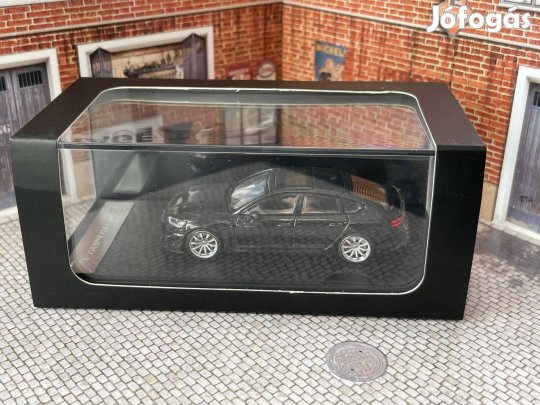 Audi ABT RS5-R modellautó 1:64 méret