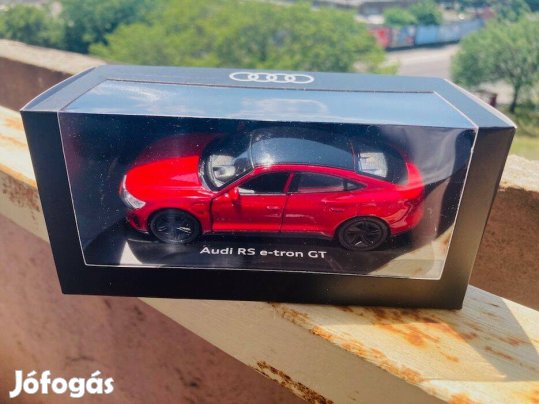 Audi RS E-tron GT kisautó, modell, makett