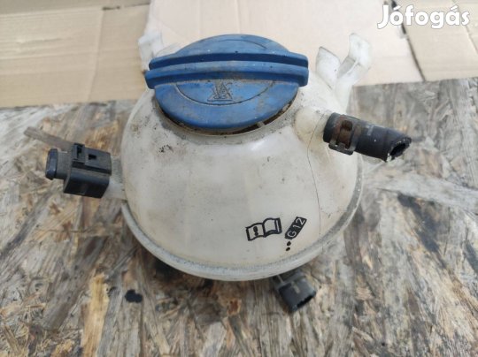 Audi Seat Skoda VW kiegyenlítő tartály