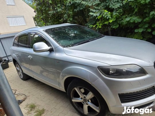 Audi q7 3.0 tdi bug bontott alkatrészei