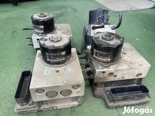 Audi tt 8n ABS kocka