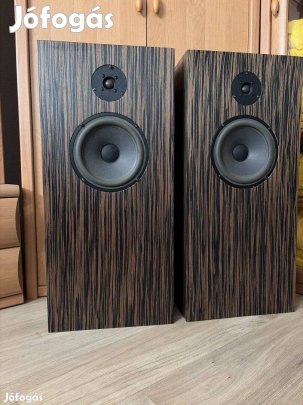 Audio Note AN-E kitből épített hangsugárzók, állványaikkal