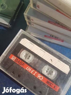 Audió kazetták 8 db