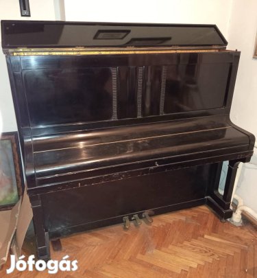 August Förster pianínó eladó