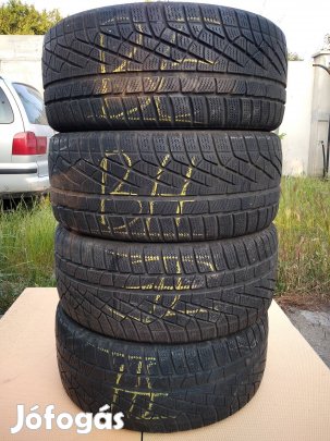 Auto Gumi Pirelli 4 db, 245/45 R18 Sottozero, 7 mm kifogástan 39000ft