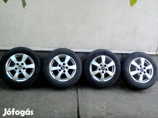 Autó gumi Merci felnin eladó!