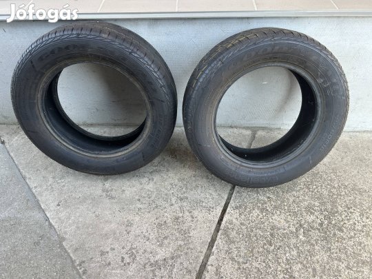 Autó gumi eladó
