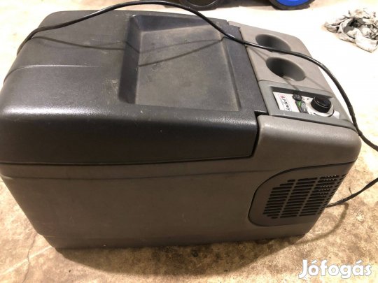 Autó hűtőgép 12V