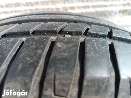 Autó nyári gumi 205 55 16