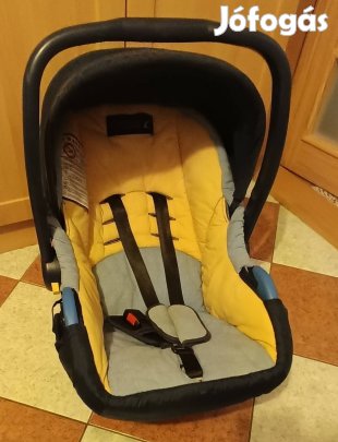 Autóba szerelhető babahordozó