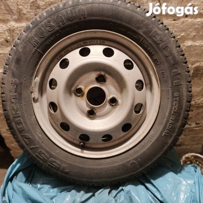 Autógumi, gumiabroncs, felnivel