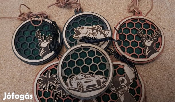 Autóillatosító ( gravírozott )