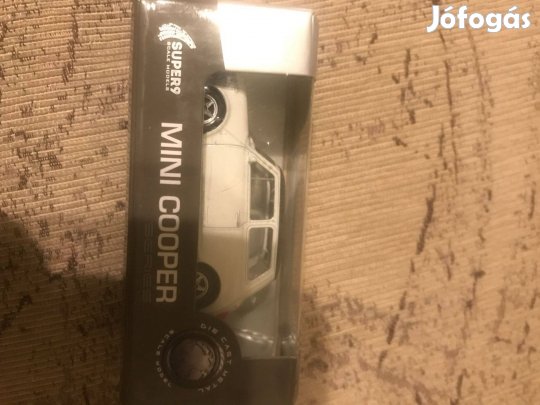 Autólegendák sorozat, Mini Cooper 1300