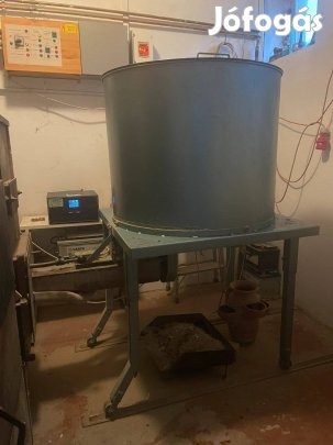 Automata forgácsadagoló Biomat A35