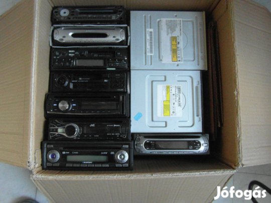 Autórádiók 8db. dvd olvasó-írók 30db. számítógépekhez alkatrésznek