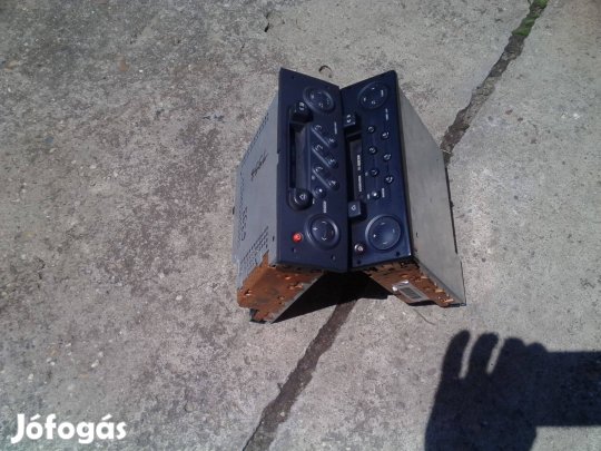 Autos CD-s rádió 12 V-os kitűnő állapotban eladó