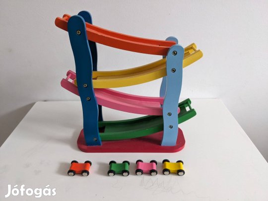 Autós guruló pálya (fa)